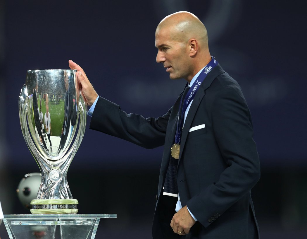 Zinedine Zidane pokračuje v úspěšném vedení Realu, získal s ním další cennou trofej