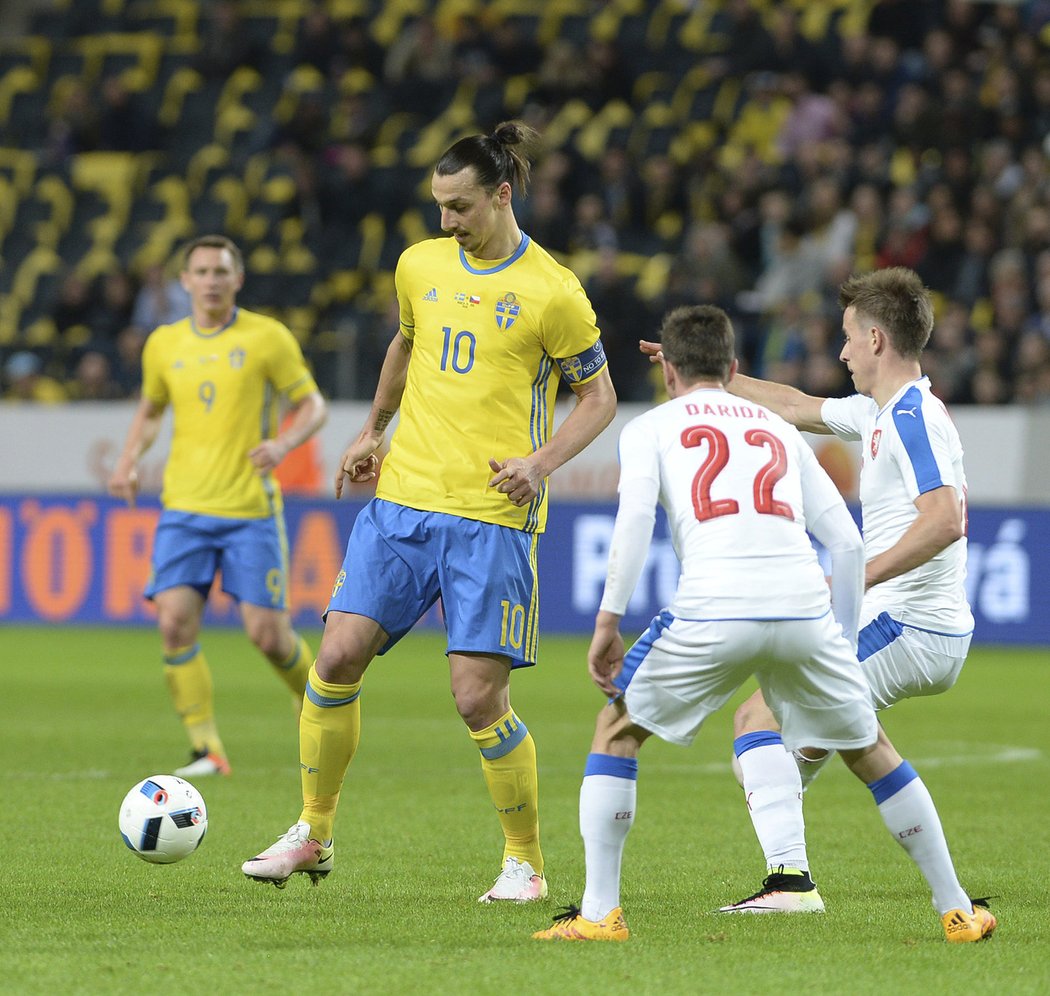 Zlatan Ibrahimovic v utkání Švédska s Českem