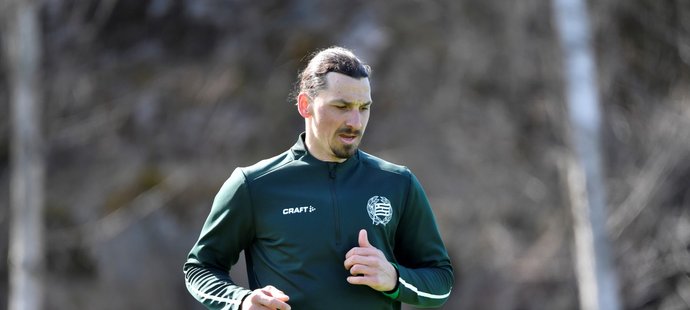 Zlatan Ibrahimovic na tréninku švédského Hammarby, kde vlastní podíl