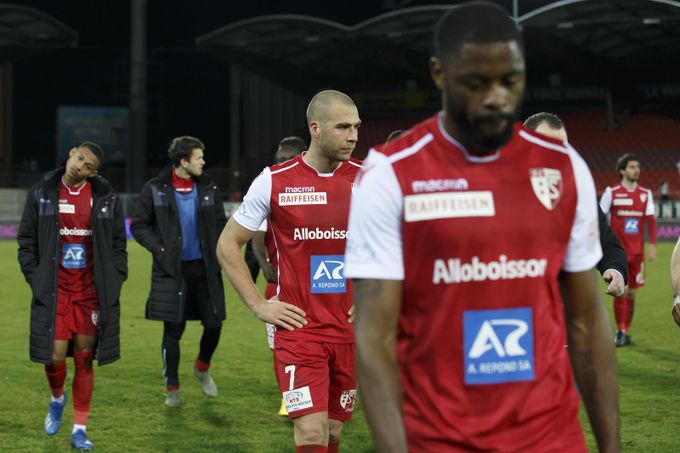 Nesouhlasíte se snížením platu? Končíte! Sion vyházel hvězdy Nesouhlasíte se snížením platu? Končíte! Sion vyházel hvězdy