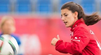 Švýcarská fotbalistka Ismailová je nezvěstná, nevynořila se z jezera