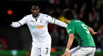 Bony je zpátky! Swansea vytáhl ze dna, dva góly v řadě dal po třech letech