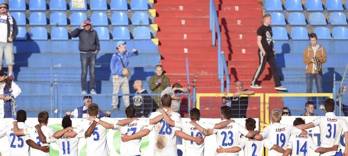 Fotbalistům Baníku hrozí, že na Bazalech nebudou ani trénovat