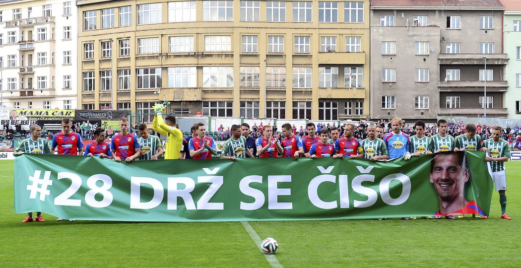 Fotbalisté Plzně a Bohemians podpořili vážně nemocného Čišovského