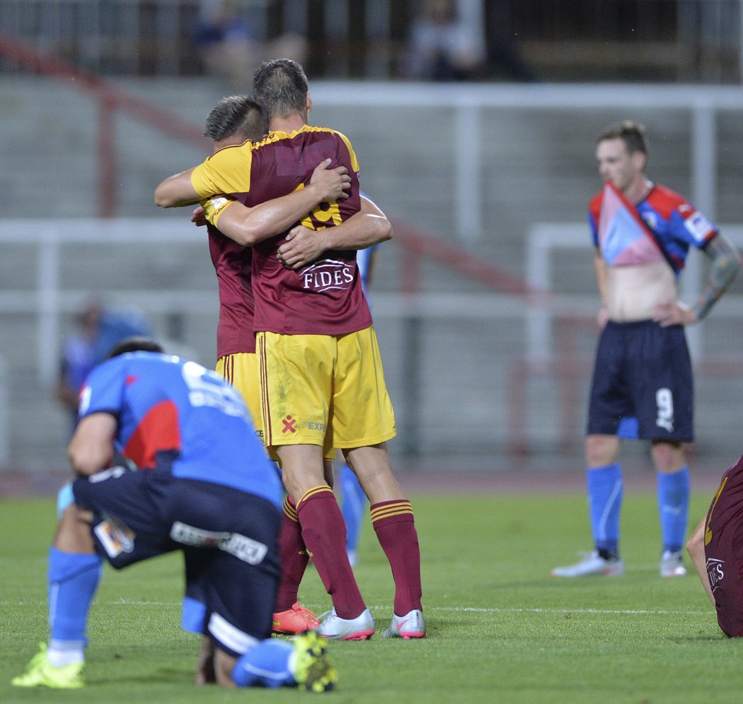 Dukla vyhrála nad Plzní v Synot lize poprvé v historii, Pražané z toho měli velkou radost.