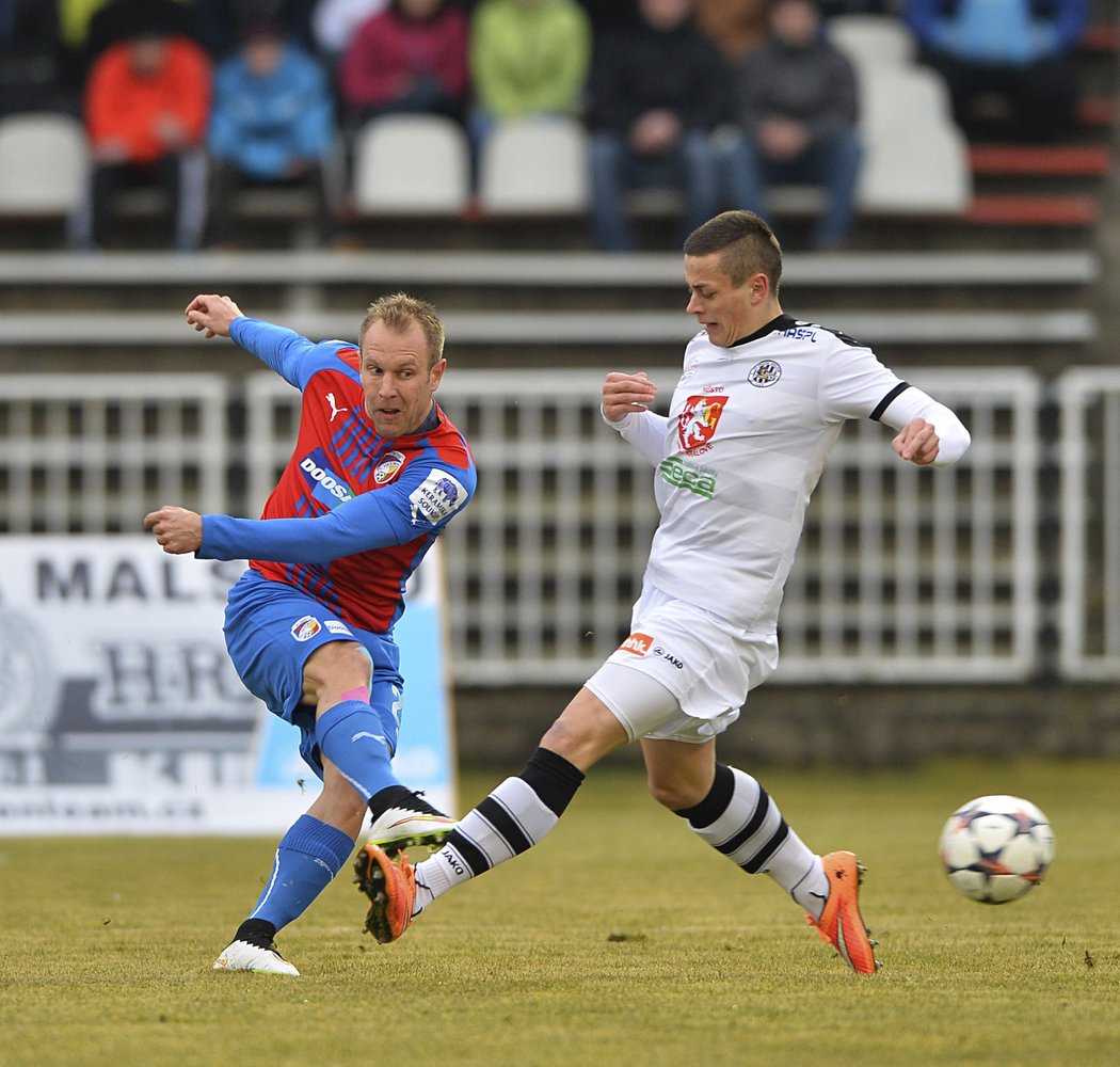 Daniel Kolář a jeho gólová střela na 1:0