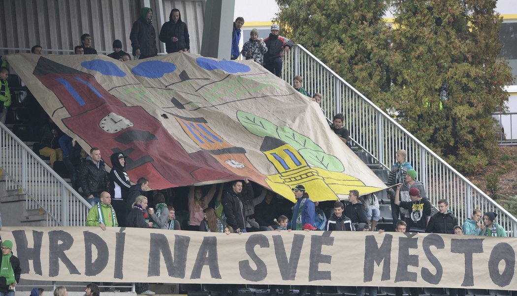 Fanoušci Jablonce si připravili na zápas Synot ligy se Slavií choreo.