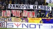 Fanoušci při utkání Jihlava - Dukla připravili choreo, kterým dali najevo svůj názor...