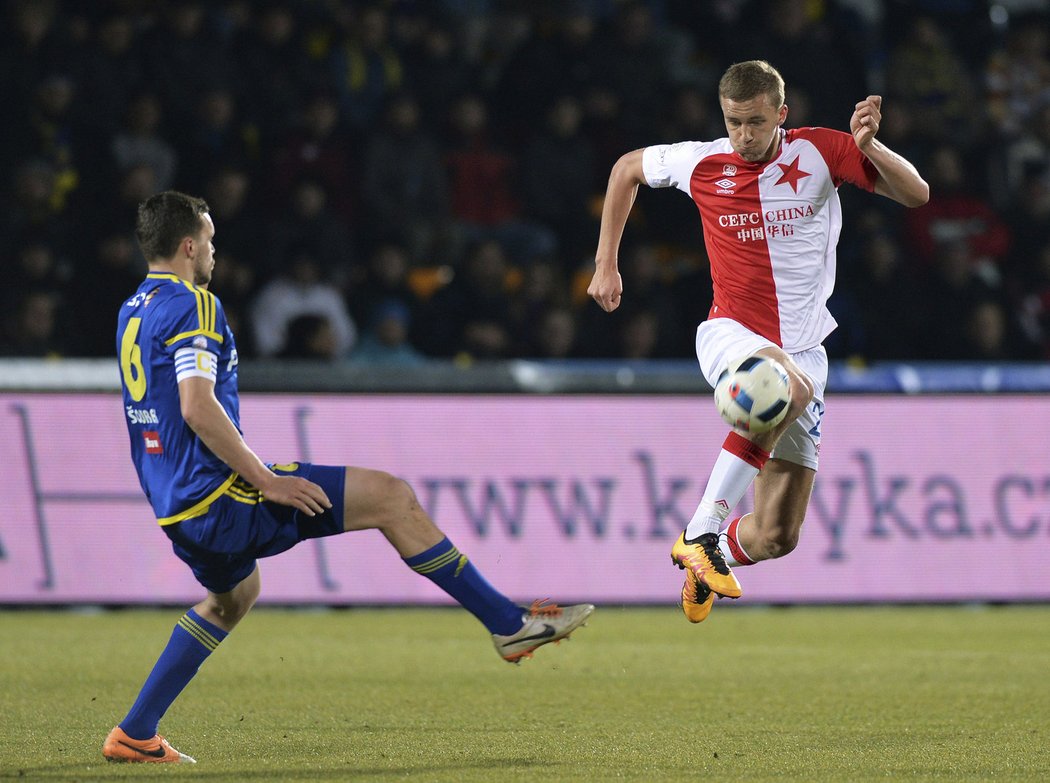 Jihlavský Ondřej Šourek se chystá zastavit Tomáše Součka ze Slavie