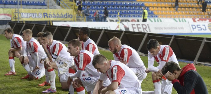 Fotbalová Slavia je opět na kolenou. Prohrála v Synot lize pět zápasů v řadě, naposledy nebodovala na půdě Vysočiny Jihlava (0:1)