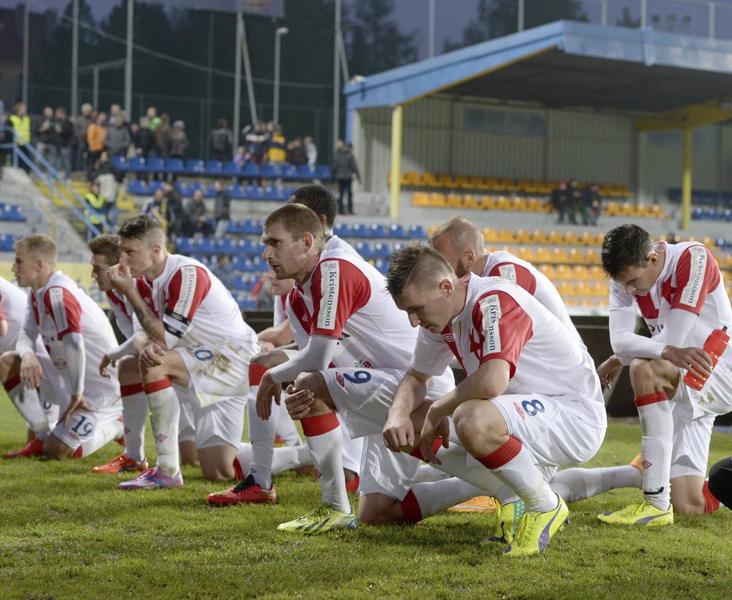 Fotbalová Slavia je opět na kolenou. Prohrála v Synot lize pět zápasů v řadě, naposledy nebodovala na půdě Vysočiny Jihlava (0:1)