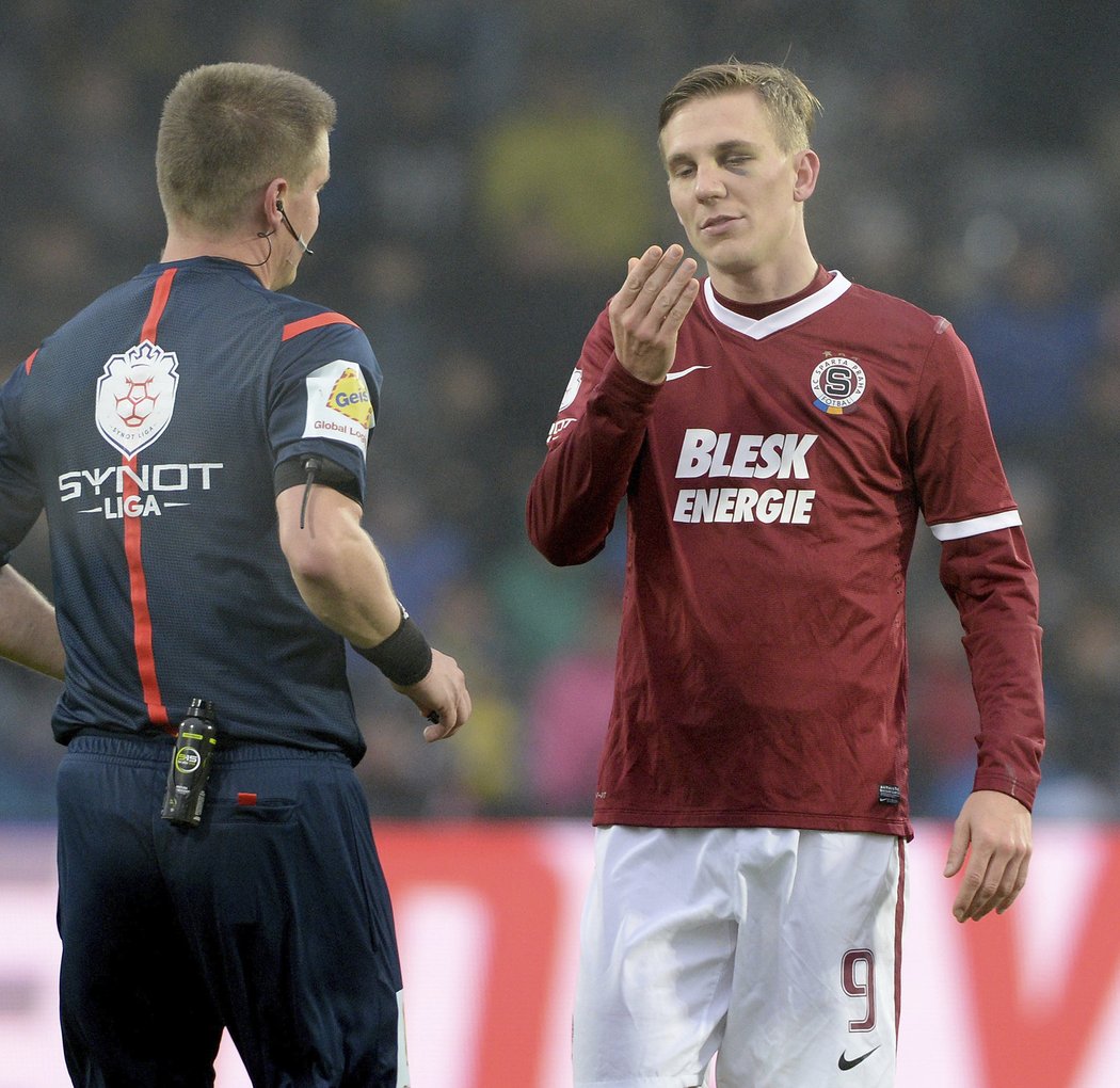 Bořek Dočkal odehrál duel v Jihlavě s monoklem ze zápasu s Neapolí