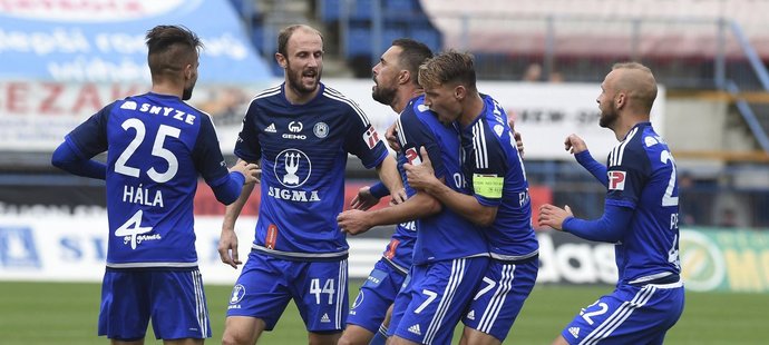 Fotbalisté Olomouce vstoupili slibně do osmifinále poháru