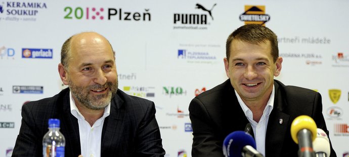 Pavel Kuka s Tomášem Paclíkem (vlevo) v době, kdy dělal sportovního manažera Viktorie Plzeň.