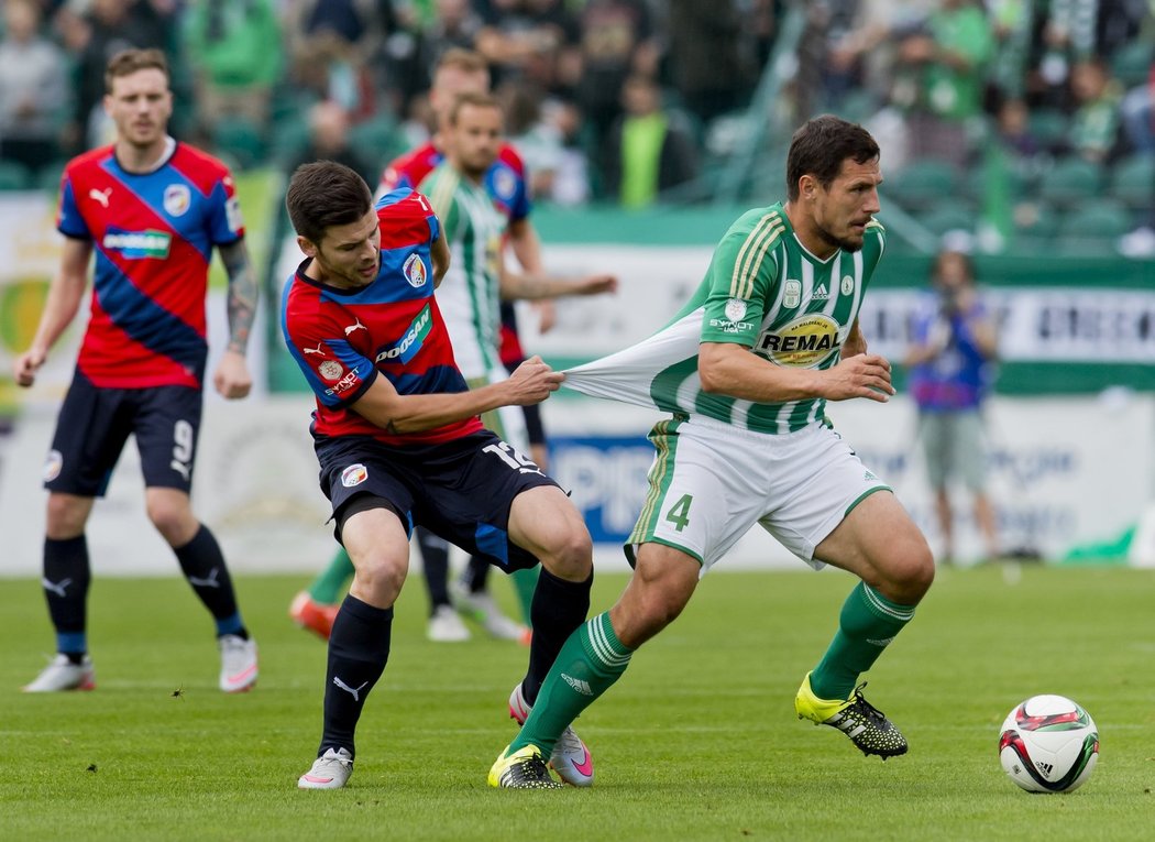 Michal Ďuriš z Plzně a Josef Jindřišek z Bohemians