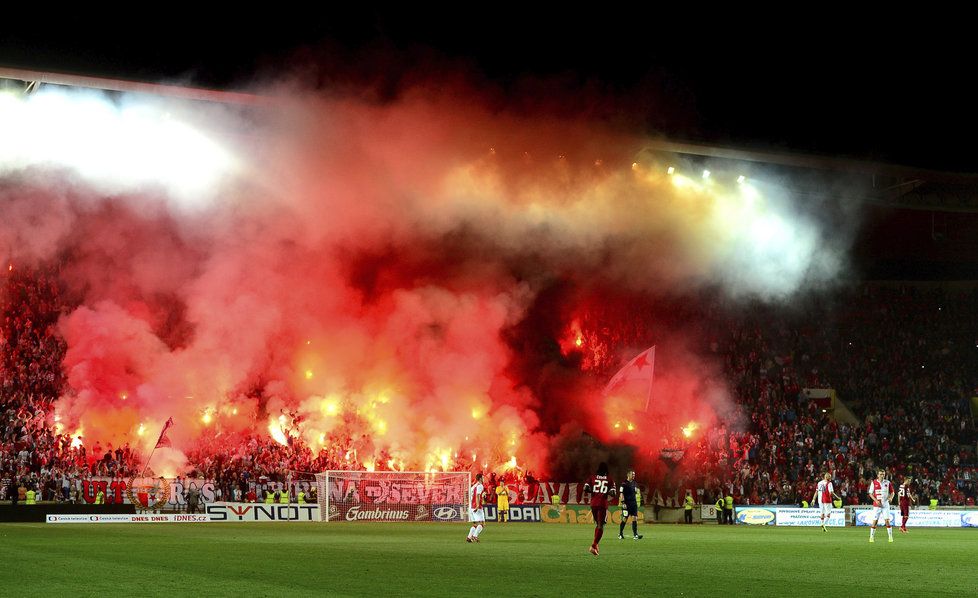 Derby &#34;S&#34; se hrálo v Edenu v hodně bouřlivé atmosféře. Sparta vyhrála 2:0.