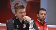 Kouč Slavie Dušan Uhrin s novou posilou Josefem Hušbauerem