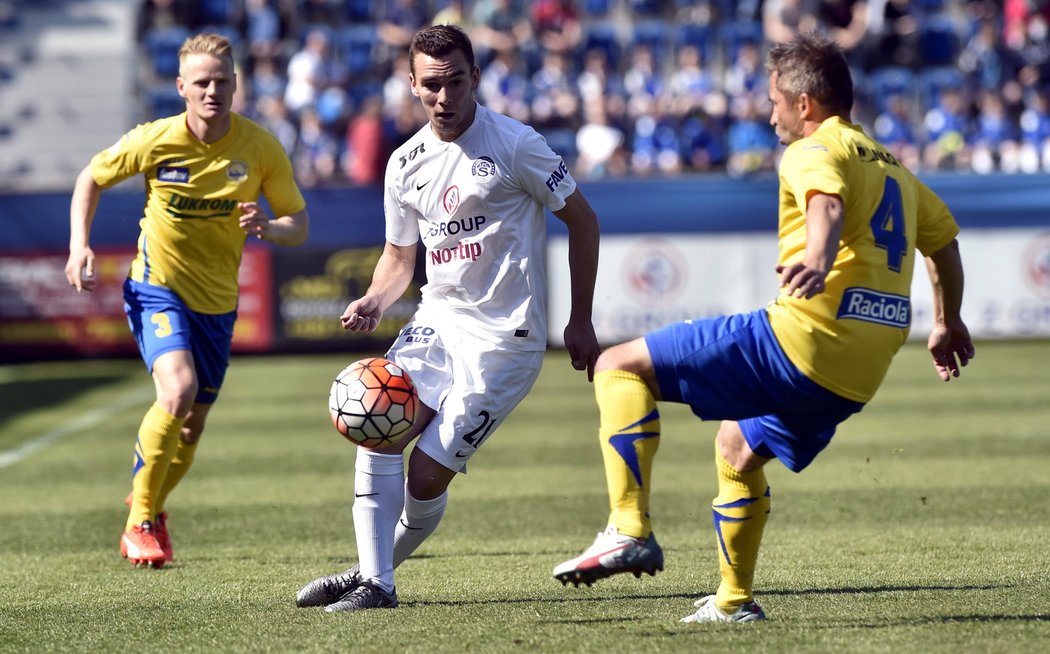 Fotbalisté Slovácka doma jen remizovali v Synot lize se Zlínem 1:1.