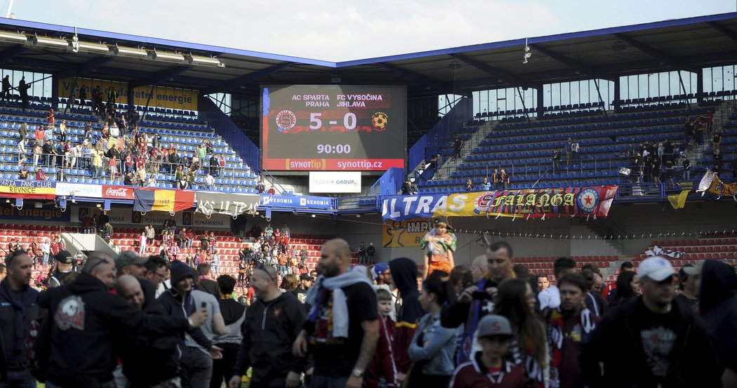 Vysokým vítězstvím 5:0 se rozloučila Sparta s ligovou sezonou. Doma přejela Jihlavu.