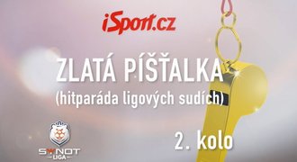 ZLATÁ PÍŠŤALKA: Sudí Lerch a Paták se plácali v penaltách