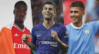 Přestupy TOP 6 Premier League: Kejkle Arsenalu, rekordy, talenti i přeběhlíci