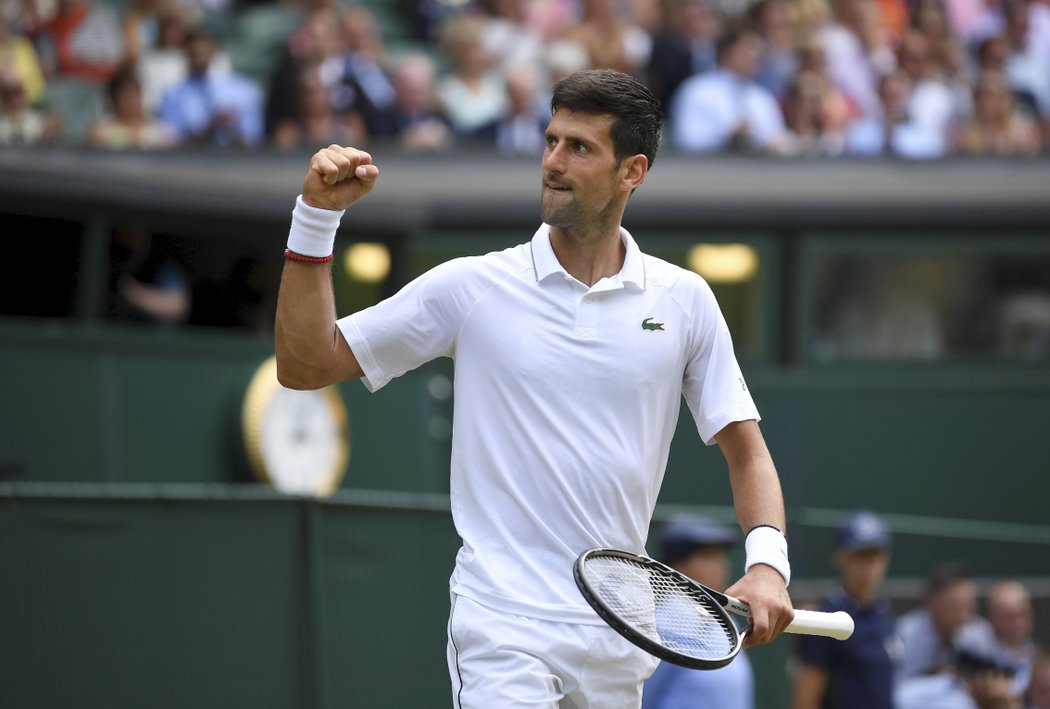 Novak Djokovič míří za svým šestnáctým titulem z grandslamu