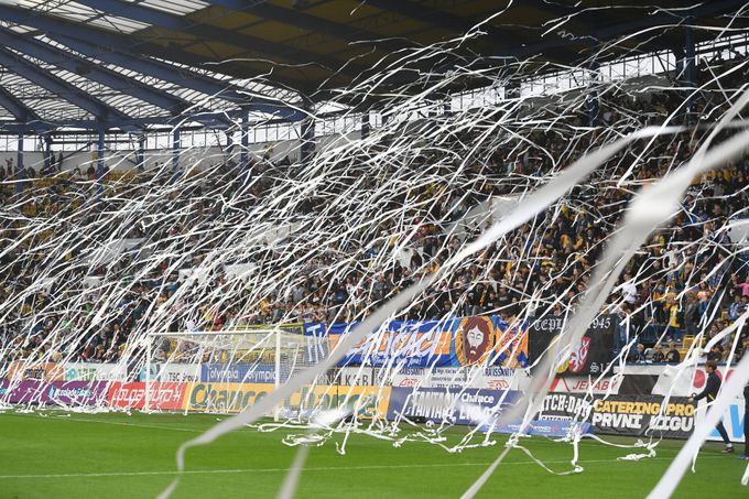Česká liga táhne a útočí na rekord. Poslední kolo? 4. nejnavštěvovanější v tomto století! Česká liga táhne a útočí na rekord. Poslední kolo? 4. nejnavštěvovanější v tomto století!