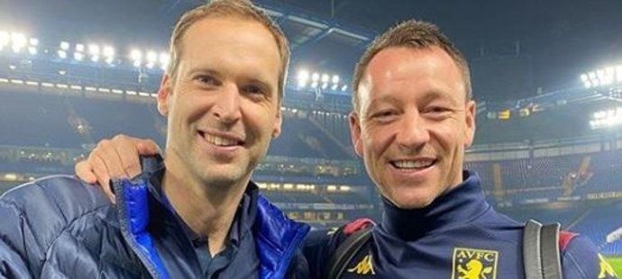 John Terry se na Stamford Bridge vyfotil i s Petrem Čechem