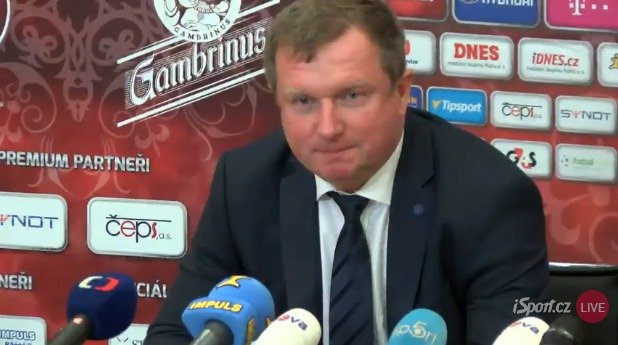 Pavel Vrba na tiskové konferenci k nominaci na EURO 2016