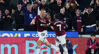 Souček vyrovnal Bergera! Nový kouč ho chválí: Když hrál proti nám, byl noční můrou Souček vyrovnal Bergera! Nový kouč ho chválí: Když hrál proti nám, byl noční můrou