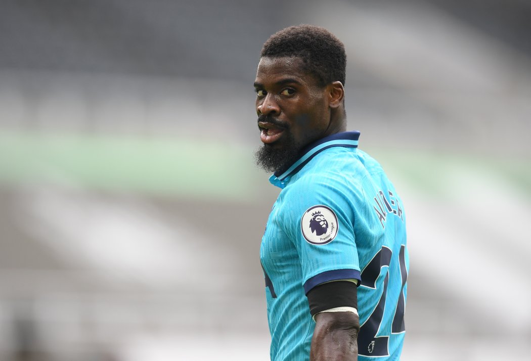 Obránce Tottenhamu Serge Aurier