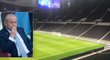 Bývalý majitel Tottenhamu Alan Sugar navštívil nový klubový stadion a získal neobvyklý primát