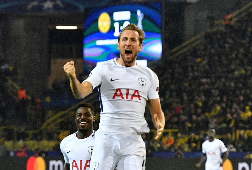 Harry Kane se raduje z vyrovnávací trefy