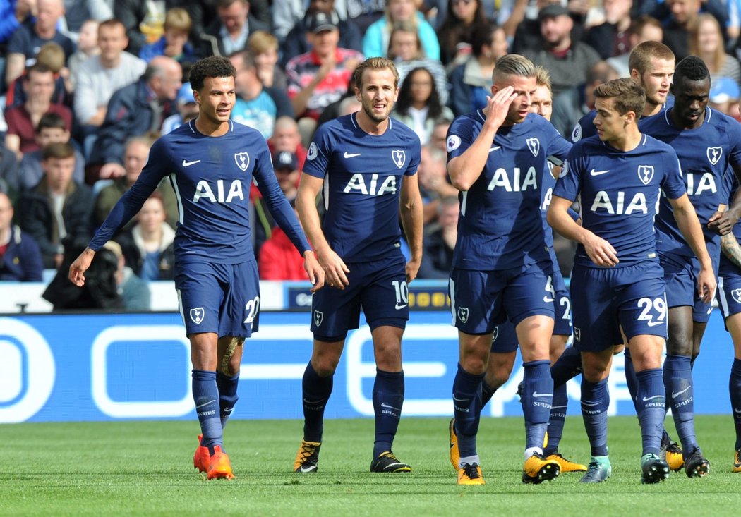 Tottenham se v neúplné tabulce vyšvihl na třetí místo