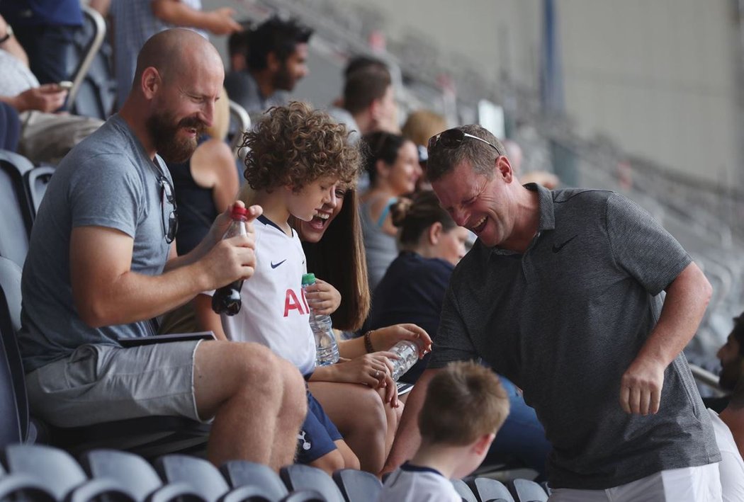 Tottenham otevřel svůj nový stadion pro diváky.