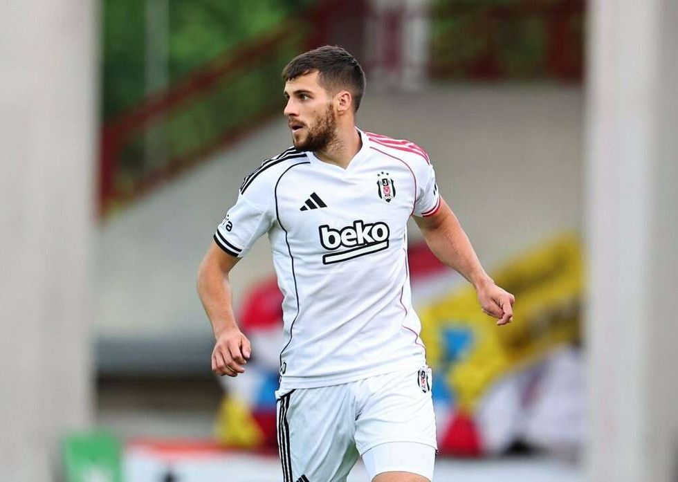 Velký návrat je blízko. Juráska dělí od Slavie prohlídka. Hostování, či přestup? Velký návrat je blízko. Juráska dělí od Slavie prohlídka. Hostování, či přestup?