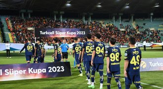 Turecká tragikomedie: Fenerbahce poslalo juniory. Inkasovali a odešli