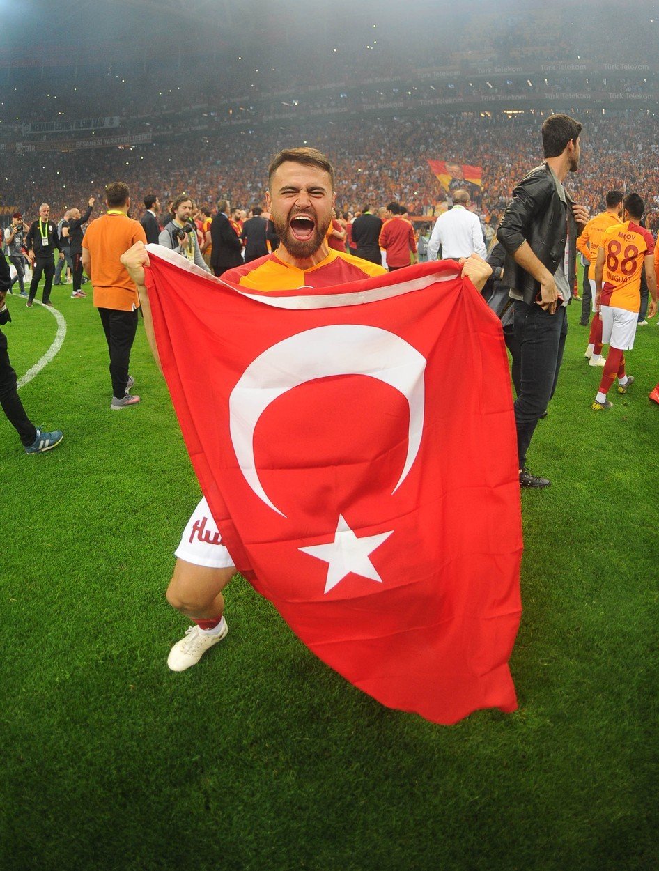 Ahmet Calik se raduje z titulu s Galatasarayem v turecké lize 