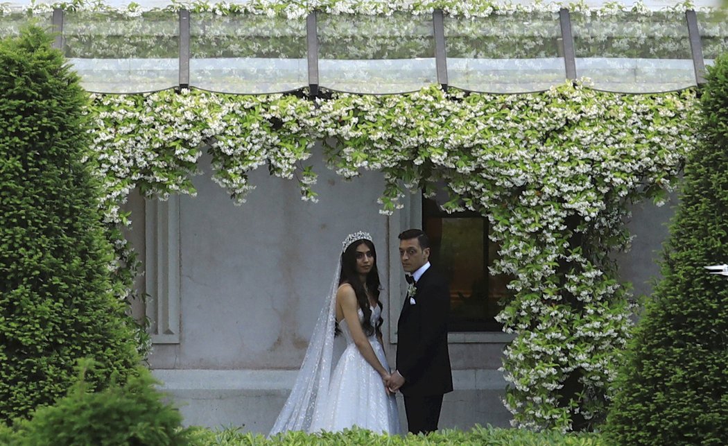 Mesut Özil se svou manželkou
