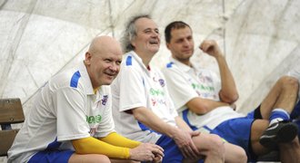 Hašek, Novotný či Lokvenc podpořili nadační fond Sparty pro fotbalisty v nouzi