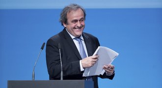 Platini přijal výzvu. Oznámil kandidaturu na prezidenta FIFA