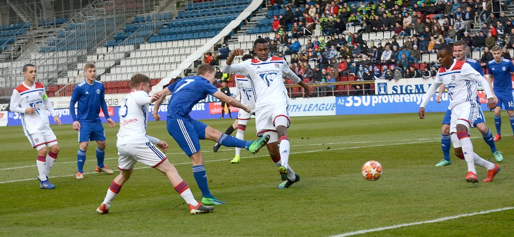 Srdnatý výkon na porážku Lyonu olomouckým mladíkům nestačil