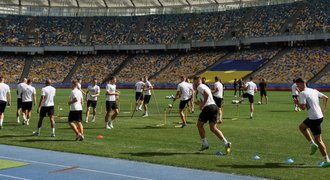 Na Ukrajině začíná liga: bez fanoušků, kryty na stadionech. A „nový“ Šachtar