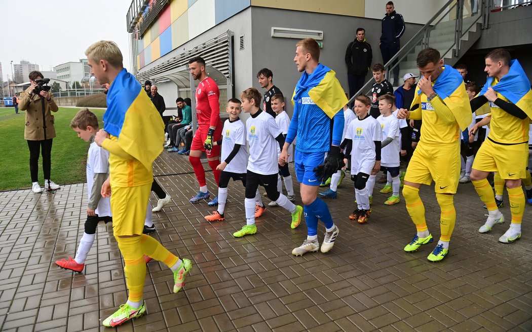 Fotbalisté Žytomyru našli azyl v Hradci Králové