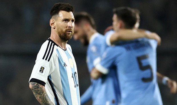 Argentina přišla o neporazitelnost. Pád Brazílie, zářila hvězda Liverpoolu