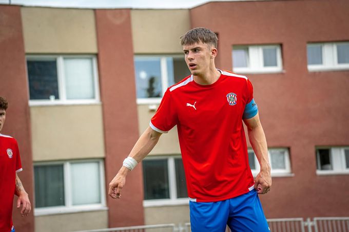 Unikát v MSFL! Zbrojovka přišla o oba gólmany, nulu udržel bek z dorostu. Úžasné, smekl kouč Unikát v MSFL! Zbrojovka přišla o oba gólmany, nulu udržel bek z dorostu. Úžasné, smekl kouč