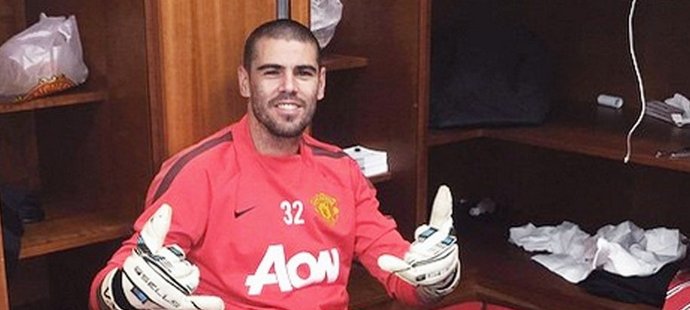 Victor Valdés pravděpodobně v Manchesteru United skončí