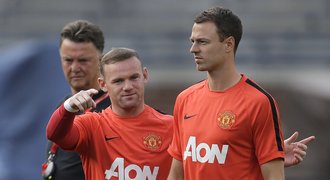 Kapitánem United bude Rooney. Dá do toho duši, věří Van Gaal