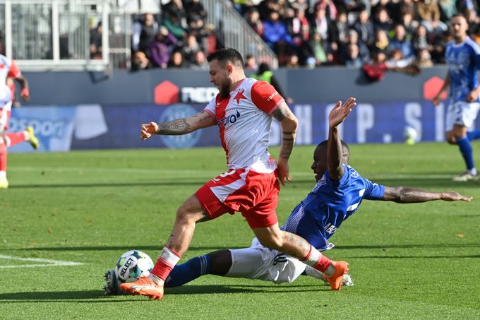 ONLINE: Olomouc - Slavia 0:0. Hosté tlačí, tutovku Vlčka zastavil na čáře Huk ONLINE: Olomouc - Slavia 0:0. Hosté tlačí, tutovku Vlčka zastavil na čáře Huk