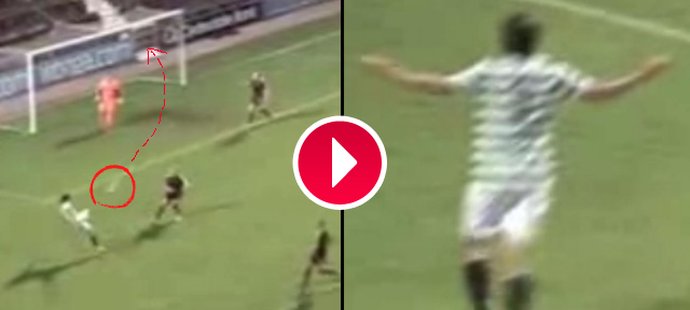 Mladý švédský útočník Celtiku Glasgow Bahrudin Atajič vstřelil nádherný gól a hned je srovnáván s hvězdným krajanem Zlatanem Ibrahimovicem
